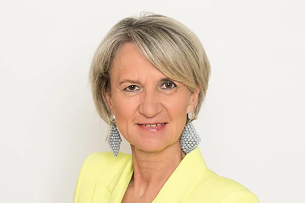 FCG-Bundesvorsitzende Romana Deckenbacher: „Maßnahmenpaket der Banken ist wichtiger Schritt zur Entlastung der Bevölkerung“