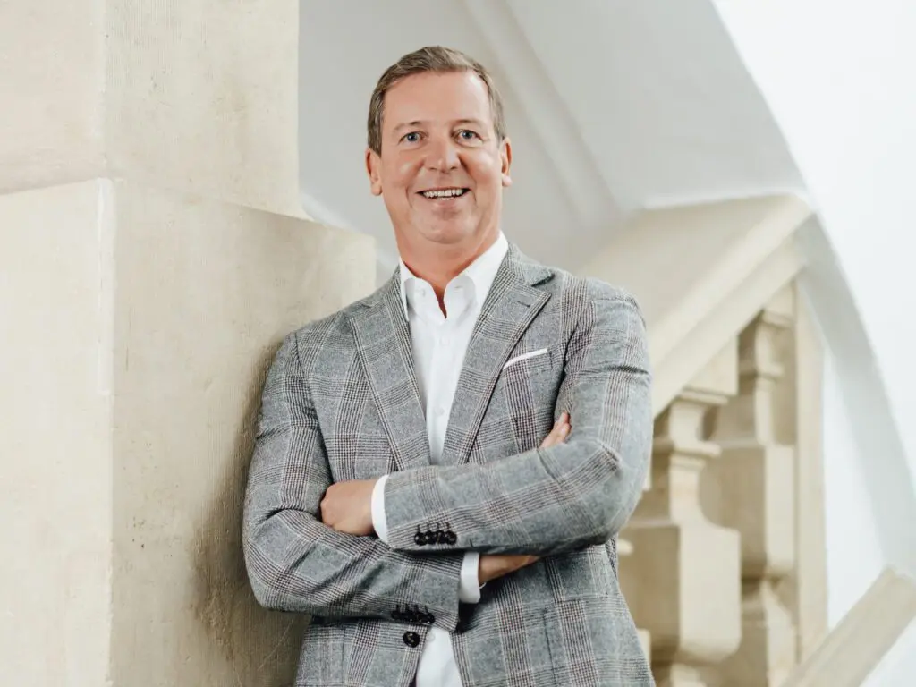 AK-Wahl Steiermark: Bundesvorsitzende Romana Deckenbacher dankt Spitzenkandidat Peter Amreich und allen Kandidat:innen