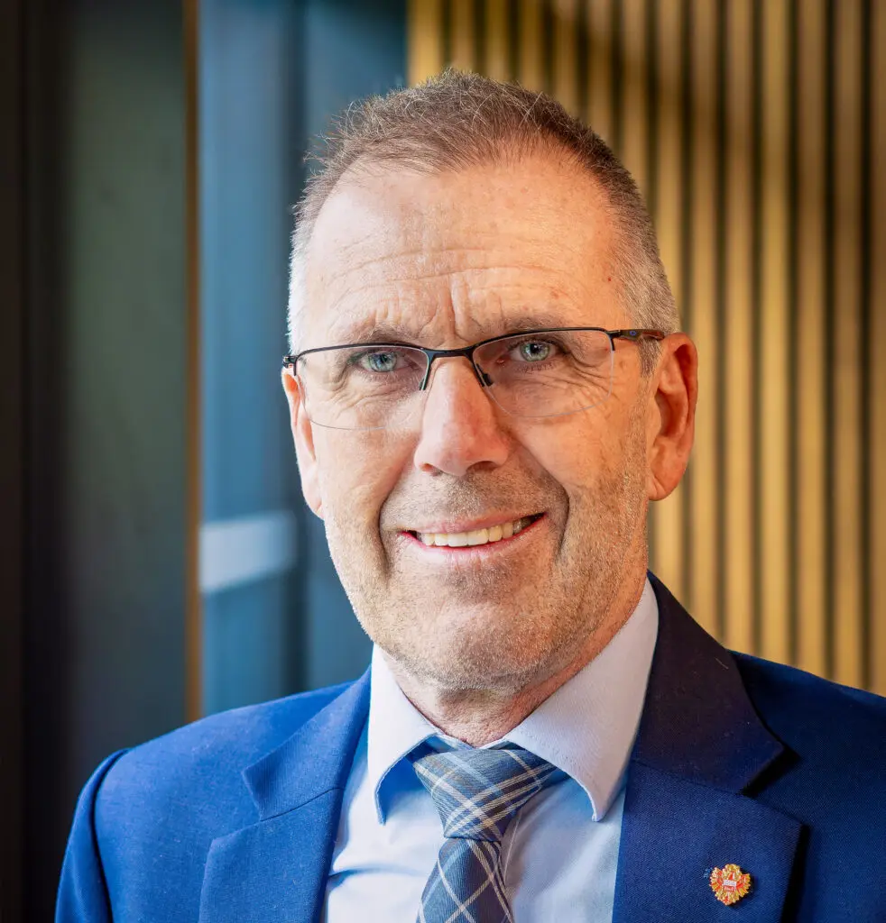 HR Mag. Markus Höfle