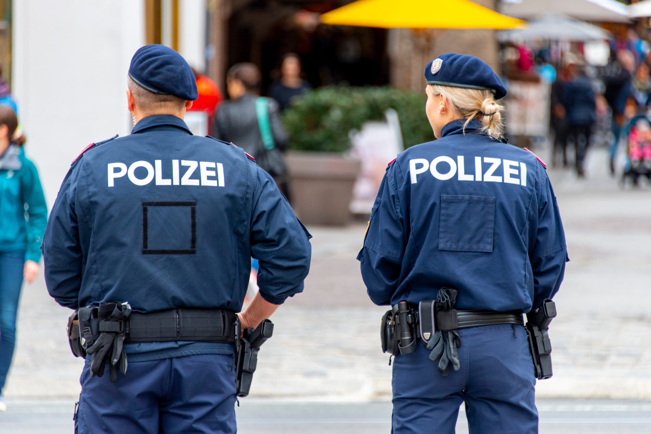 Romana Deckenbacher: „Gute Rahmenbedingungen sind wichtig, um qualifizierte Polizistinnen und Polizisten zu gewinnen“